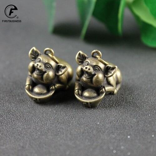 Copper Chinese Zodiac Animal Lucky Wealthy Pig Figurines Vintage Brass Feng Shui Key Chains Pendants Home Decor Desk Decoration