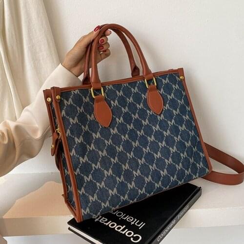 2021 Letter Designer Canvas Crossbody Shoulder Bag Retro Female Trendy Handbag Luxury Designer Big Fashion Tote Bag