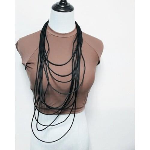 Luxury Multi-layer Round Pendant Necklace Long Rubber Rope Punk Design Naszyjnik Exaggerated Designer Necklaces Trendy Jewelry