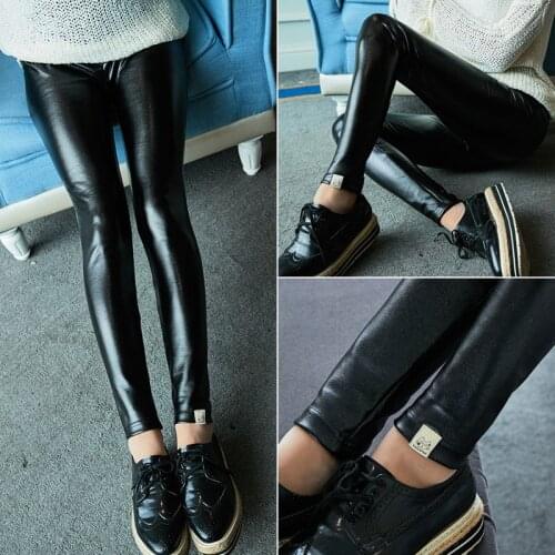 Pregnant women leather pants autumn and winter 209 new fashion models pregnancy spring and autumn wear leggings feet trousers