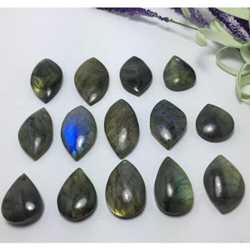 1PC Beautiful Flashing Natural Labradorite Crystal Pendant Sparkling Necklace Reiki Healing Chakra Gemstone As Gift