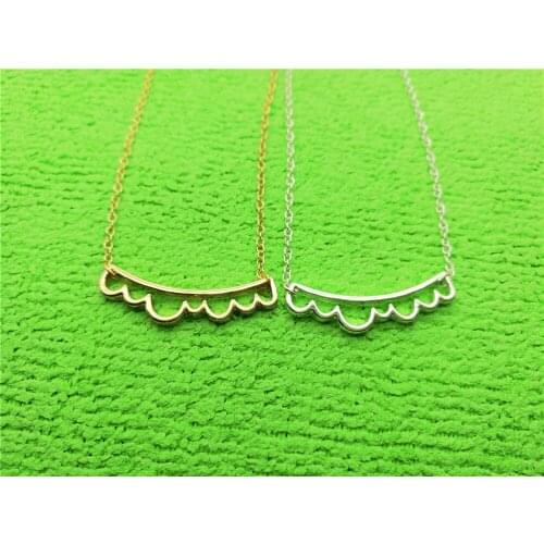 Simple Curved Sea Ocean Water Wave Necklace Hollow Outline Open Wired Geometric Horizontal Bar Chain Necklaces for Women