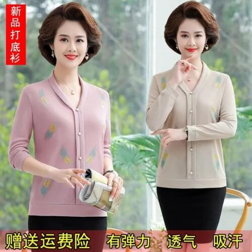 Spring Autumn 2021 Middle-aged Elderly Mothers New Long Sleeve Jacket Women T-shirt Western Style Knitting Women All Match Shirt