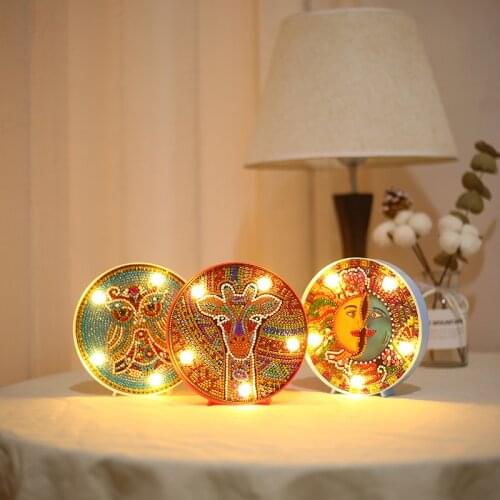 2020 New Cartoon Animal Diamond Painting LED Night Light DIY Diamond Art Lamp Kits for Adults and Kids
