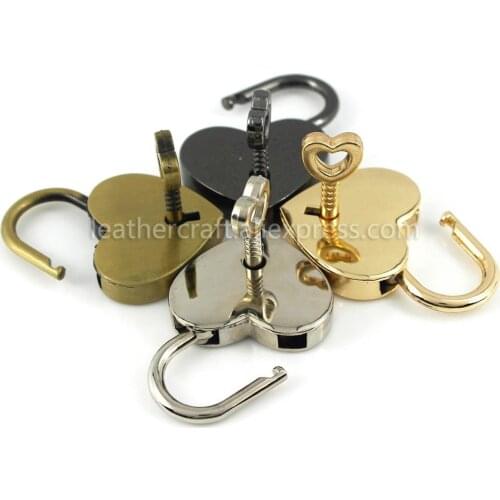 1 Pcs Heart Shape Vintage Metal Mini Padlock Bag Suitcase Luggage Box Key Lock With Key