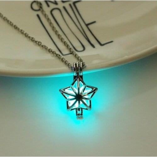 Luminous Star Pendant Chain Necklaces For Women Men Trendy Creative Fluorescent Hollow Star Pendant Necklace Fashion Jewelry