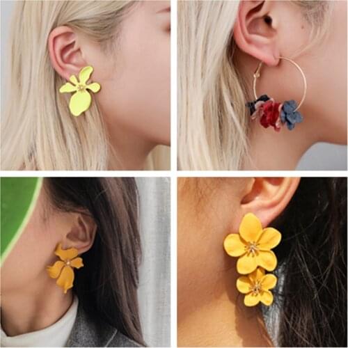 Korean Design Cute Flower Stud Earrings Colorful Spray Paint Effect Creative Statement Earring For Women Jewerly Gifts