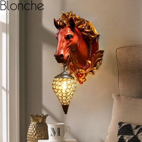 Nordic Resin Horse Wall Lamp Modern Led Wall Sconces for Living Room Bedroom Christmas Lighting Fixtures Art Decor Luminaire E27