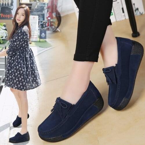 Spring, Autumn and Winter Genuine Leather Casual Matte Leather Mothers Shoes Peas Wedge Platform Tassel Muffin Womens Shoes