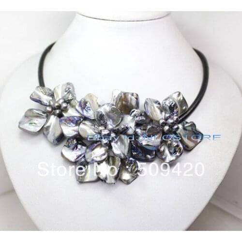 Free Shipping>>>classic black mother of pearl shell flower pendant necklace 18" fashion