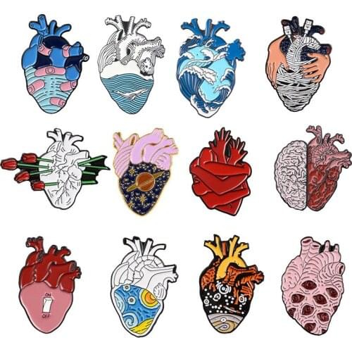 New Whale Cartoon Chain Alloy Cartoon Brooch Love Rose Heart Badge Pin Party Gift