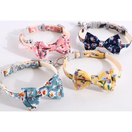 Breakaway Cat Collar Bowtie with Bell Floral Patterns Daisy Flower Adjustable Safety Kitten Collars for Pets Puppy Dogs