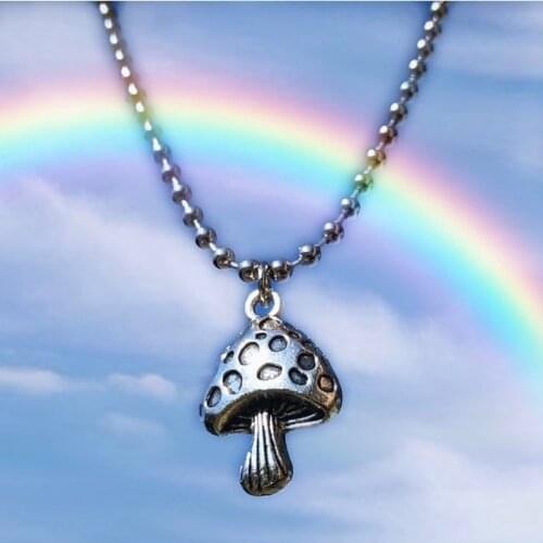 Harajuku Mushroom Metal Pendant Necklace for Women Men Plant Vintage Punk Cool Choker Necklace Fashion Statement Jewelry Gift