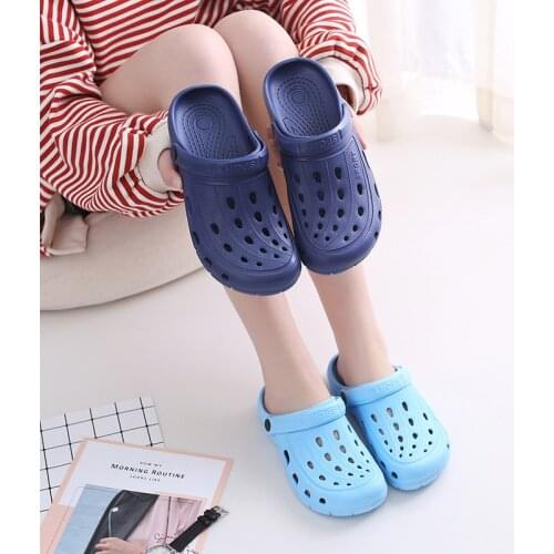 Summer Women Slippers Garden Shoes Unisex Clogs Quick Dry Pool Sandals EVA Flip Flops Bathroom Home Slippers Lovers Beach Shoes