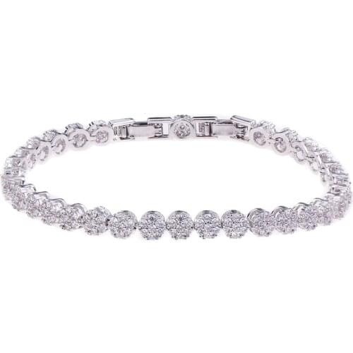 Bettyue Brand Luxury Fashion Personality Charm White Bracelet for Women Florid AAA Zircon Crystal Jewelry Wedding Party Gift