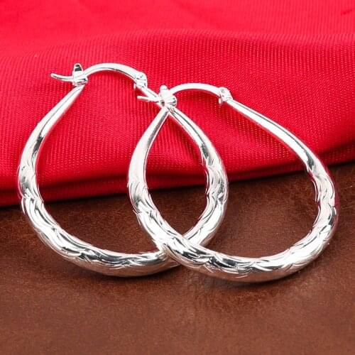 Classic Korean Style Oval Silver Color Hoop Earrings Fashion Women Earrings Jewelry Accessories for Girl Friend Best Gift