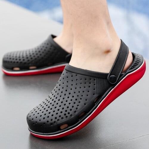 Summer Sandals Men Clogs Home Slippers Soft Bottom Classical Beach Sandals Men Flat Slip-on Breathable Non-slip Sandal for Men
