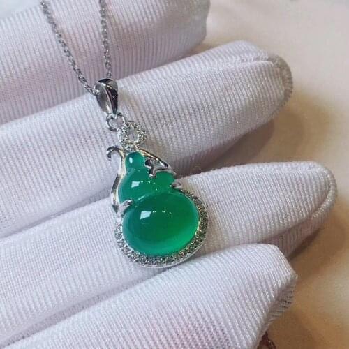 Original new inlaid diamond natural chalcedony gourd pendant necklace elegant charm creative retro silver jeweler