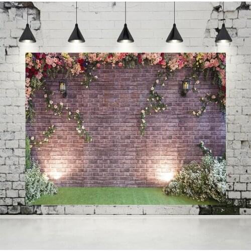 VinylBDS Brick Wall Wedding Backdrops Pink and Red Flower Photocall Gressland Floor Photography Backdrop Natural Scenery Photo