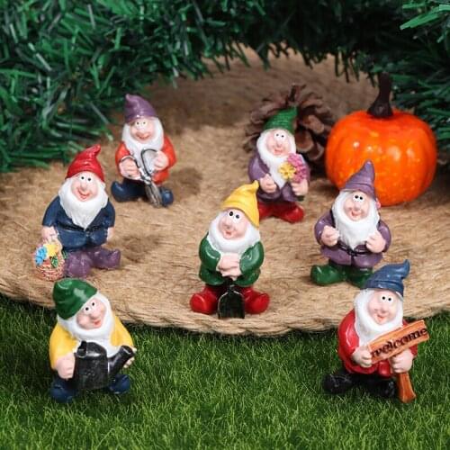 1PC Mini Seven Dwarfs Moss Micro Landscape Fairy Tale Garden Ornaments DIY Crafts Micro Landscape Decoration
