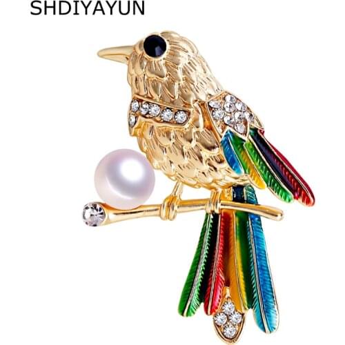 SHDIYAYUN 2019 New Bird Brooch Natural Freshwater Pearl Brooch Animal Gold Pins for Women Wedding Jewelry Womens Accessories