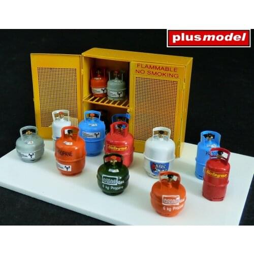 Gas tanks and cabinets (including etchings and stickers) need to be assembled and colored 1:35