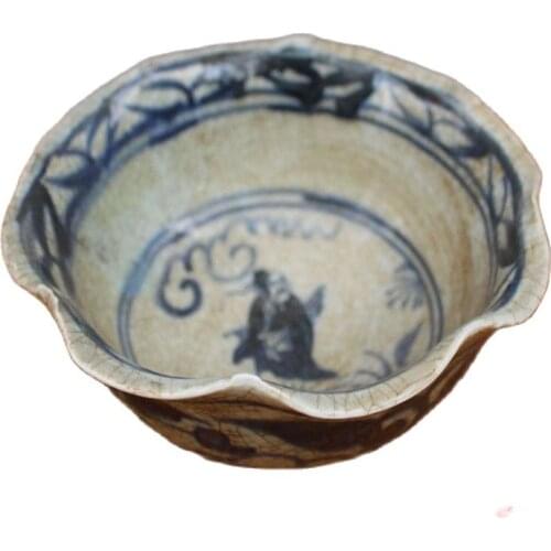 Blue and white bowls unearthed from Jingdezhen antique factory