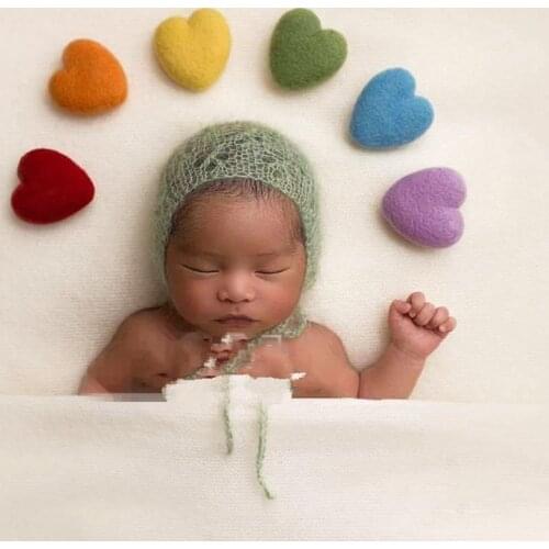 3pcs Newborn Photography Felt Love Shape Props Tiny Baby handmade Felt Heart Shaped Props Girl Boy Photo Shoot Props