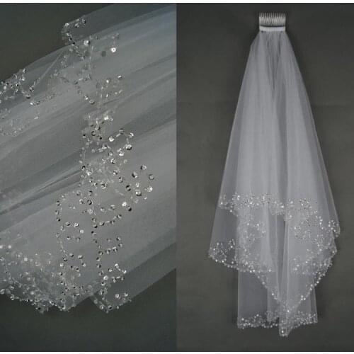 White Ivory Woman Bridal Veils Wedding Veils 2 Layers 75 CM Handmade Beaded Edge With Comb Wedding Accessories