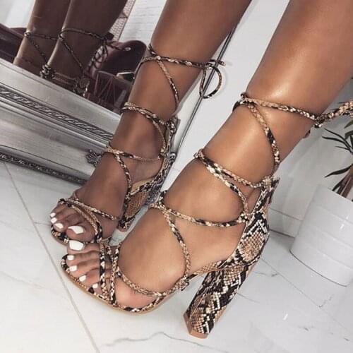 Леди Основные Women's Shoes With A Strap