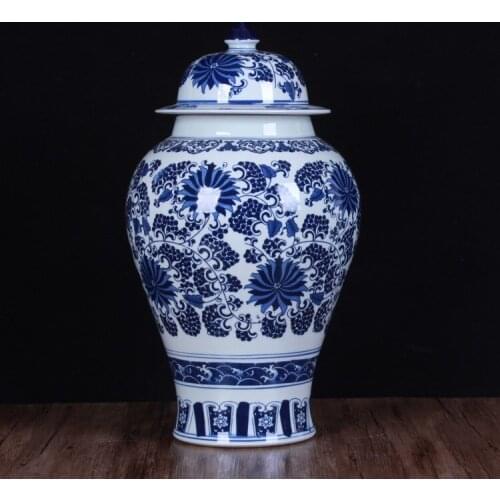 Jingdezhen Ceramics Ginger jar Handicrafts Hand-painted Blue And White Porcelain temple Jar Fashion Decoration porcelain jar