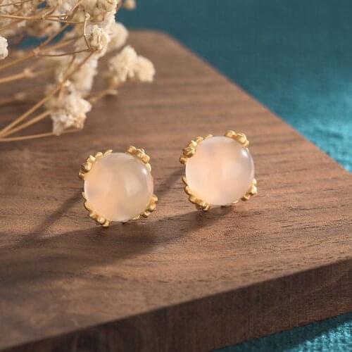 Chinese Style Vintage Simple Women Stud Earrings White Chalcedony Elegant Daily Wear Earring Hanfu Jewelry Birthday Gift