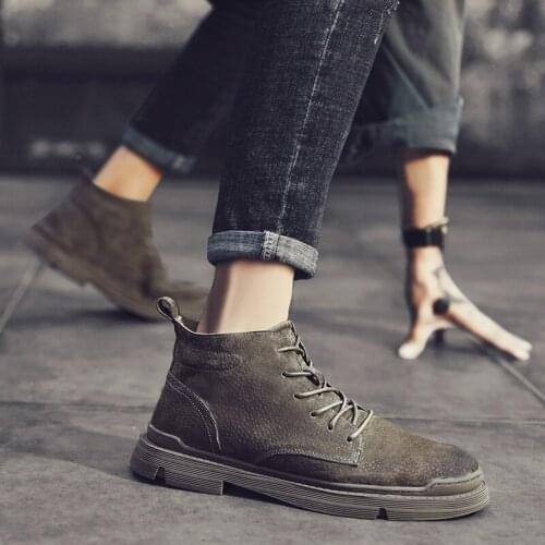 Winter high tube Martin boots mens new mens shoes leather medium tube boots British tooling desert boots