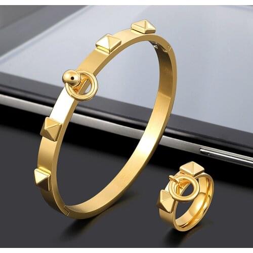 Stainless Steel Rivet Jewelry Set Punk Charm Bangle Bracelet Pyramid & Dangle Circle Charm Rings For Men Women Jewelry Set Gift