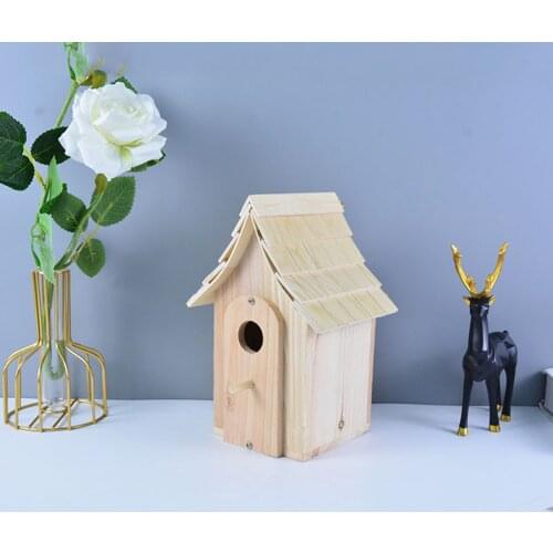 Wood Birdhouse Nest Box Hanging Novel in Shape Small Wooden Stick Resting Place Feeder Bird Cage Tree Decoration for Outdoor