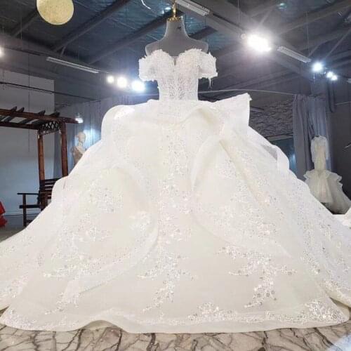 Oman styles Sweetheart Crystal Sequined Wedding Dress 2021 Off The Shoulder Lace Applique Beading Lace Up Ball Gown