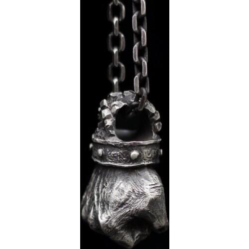 2021 Exquisite Personality Brave Fist Hammering Gesture Pendant To Break Through Fate Men And Women Jewelry Accessories Necklace