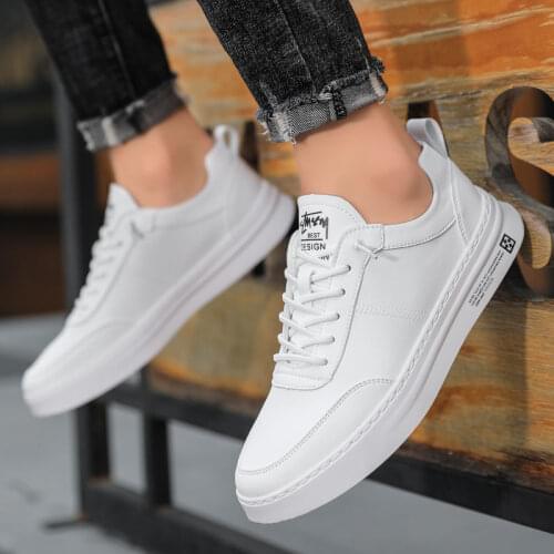 2021 Solid Color Slip Men Driving Shoes Spring And Autumn New Style Breathable Mens Peas Shoes the British Sneakers