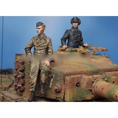 1/35 Resin Model Figure GK,2 Figure, Unassembled and unpainted kit