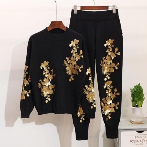 Sports casual suit women autumn winter new print embroidery knit suit fashion long sleeve sweater top and harem pants 2Piece set