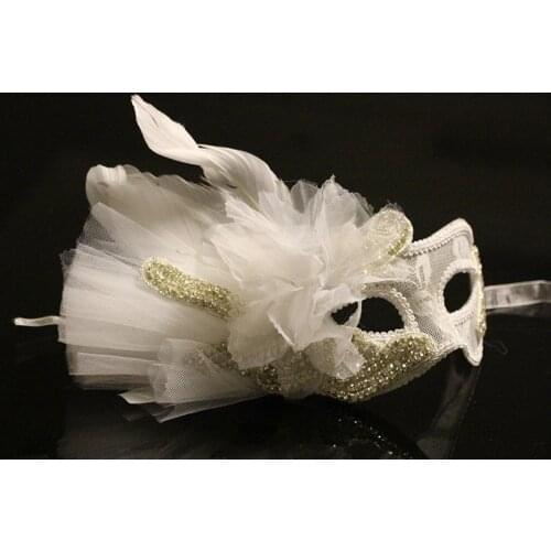 Halloween Cosplay & Party Lace Eye Mask Fancy Ball Lady Cutout Eye Mask Lace Crystals Masquerade Women Masks Dress Costume