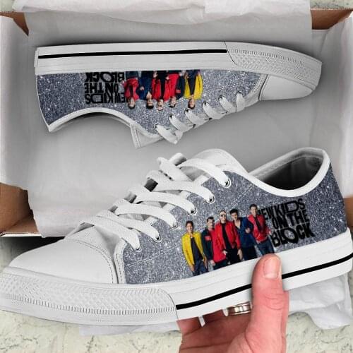 New kids on the block New Arrive Fashion Lightweight Classic Flat Cloth Shoes Men Women Casual Breathable Sneakers