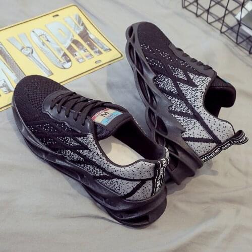 Men Sneakers 2021 Summer New Shoes Top Shoes Mens Shoes Sports Board Shoes Cloth Shoes Zapatillas Hombre Chaussure Homme