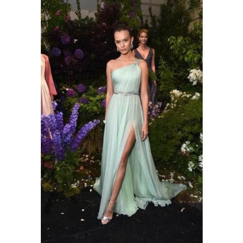 Long One Shoulder Chiffon Celebrity Inspiration Dresses with Slit A-Line Robe De Soiree Floor Length Light Blue Formal Dresses