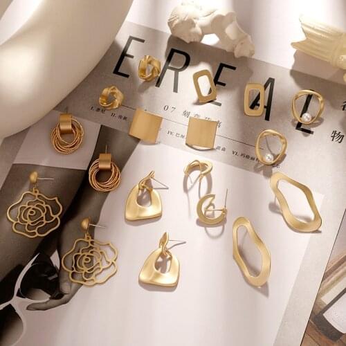 Vintage minimalist style Metal punk stud earring new tide temperament contracted Hyperbole earrings for women Jewelry Making