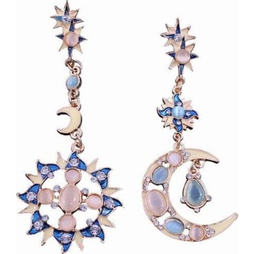 Personality Exaggerate Sun and Moon Crystal Asymmetrical Opals Earrings Womens Fashion Rhinestone Temperament Jewelry Gifts