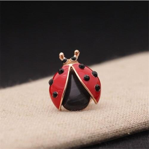Red Enamel Pin Ladybug Badges On Backpack Lapel Insect Brooch Beetle Cartoon Pin Tie Collar Shirt Suit Lady Girls Men Jewelry