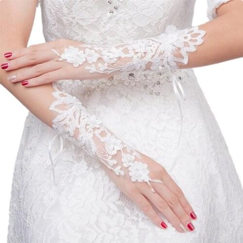 1 Pair Bride Lace Gloves Flower Bandage Wedding Gloves Hollow Out Fingerless Bride Gloves for Bride Wedding Accessories