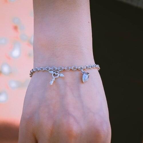 Couple Bracelet Stainless Steel Simple Heart-shaped Magnet Lock Key Male and Female Bracelet Pearl Chain 1 Pair