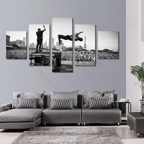 5 Pieces Hd Printed Canvas Painting Gray Pictures Two Men Staying At Rooftop Jumping Standing Poster for Home Rooms Wall Decorat